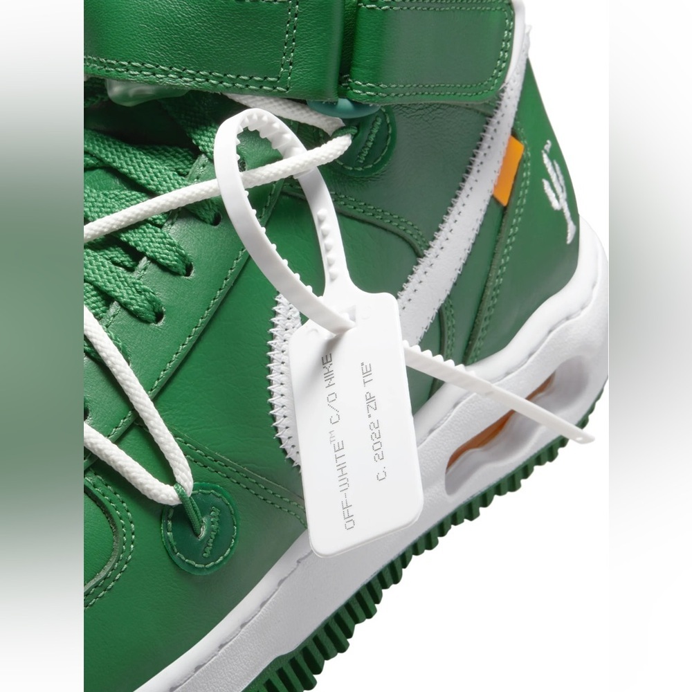 Nike X Off-White Air Force 1 Mid Sneakers - Picture 6 of 16